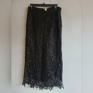 Vintage women's medium black long skirt silk w/hand crocheted floral overlay
